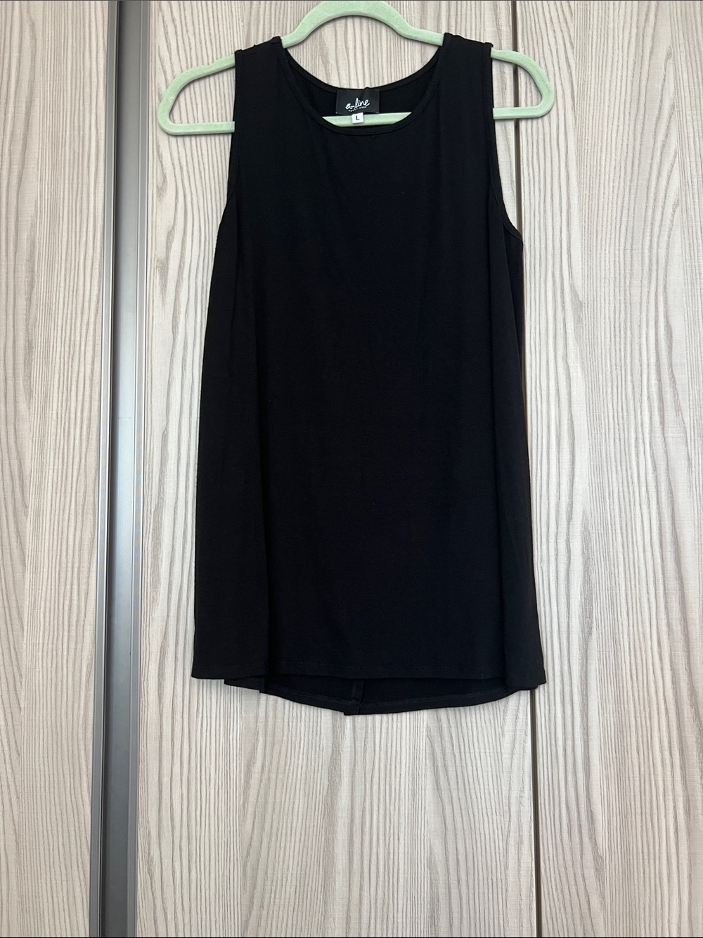 Black Sleeveless Crewneck Tank Top
